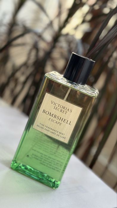 Парфумований спрей Bombshell Escape Victoria Secret