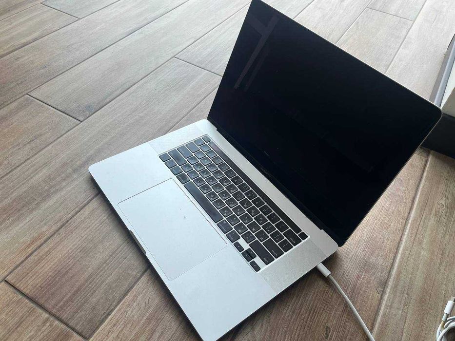 Професійний ноутбук для розробників Apple A2141 i9