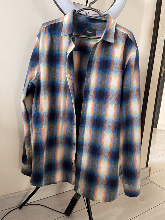 Стильна тепла чоловіча сорочка в новому стані на L-XL