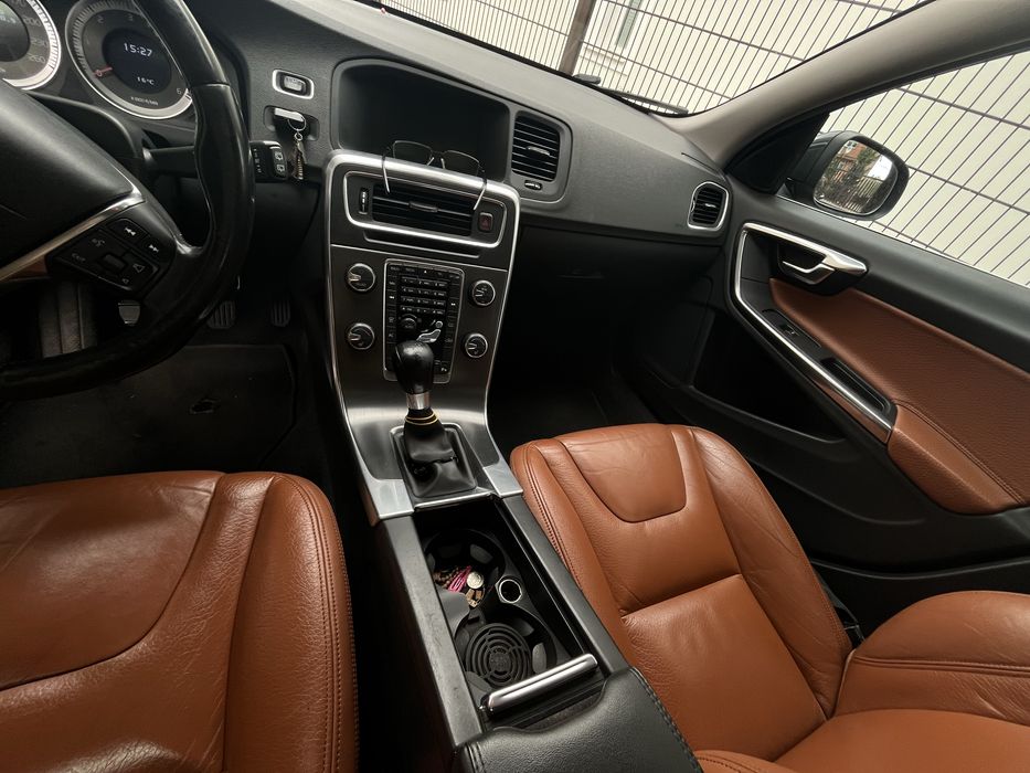 Samochod Volvo V60