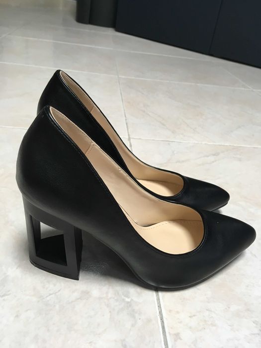 Sapatos Seaside tamanho 37 pretos novos