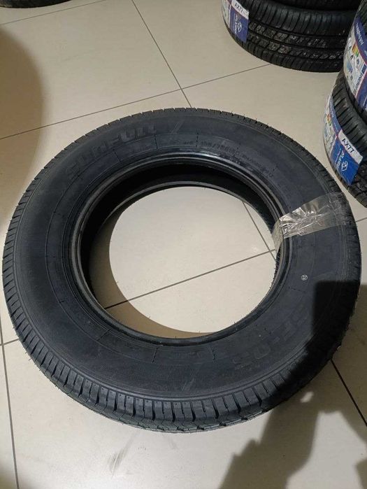 Комплект шин 185/75R16C 104/102R Sunfull SF-05