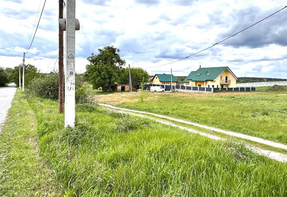 Продаж. Без %
ділянка 12 сот в центрі с. Бузова