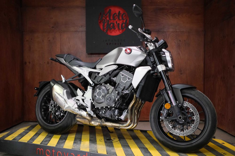 Honda CB1000R із Японії