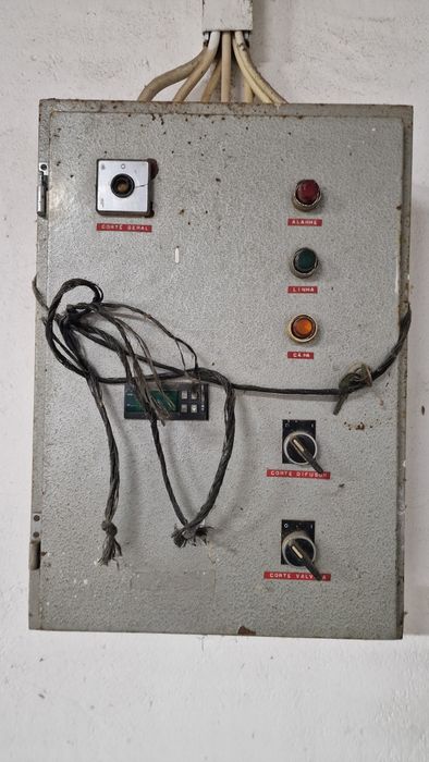 Câmara frigorífica 28m2 completa com motores