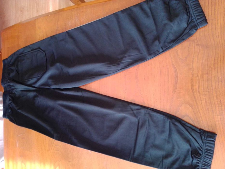 9 Fatos Treino Criança MACRON 3XS / 4 Fatos Treino Criança MACRON XXS