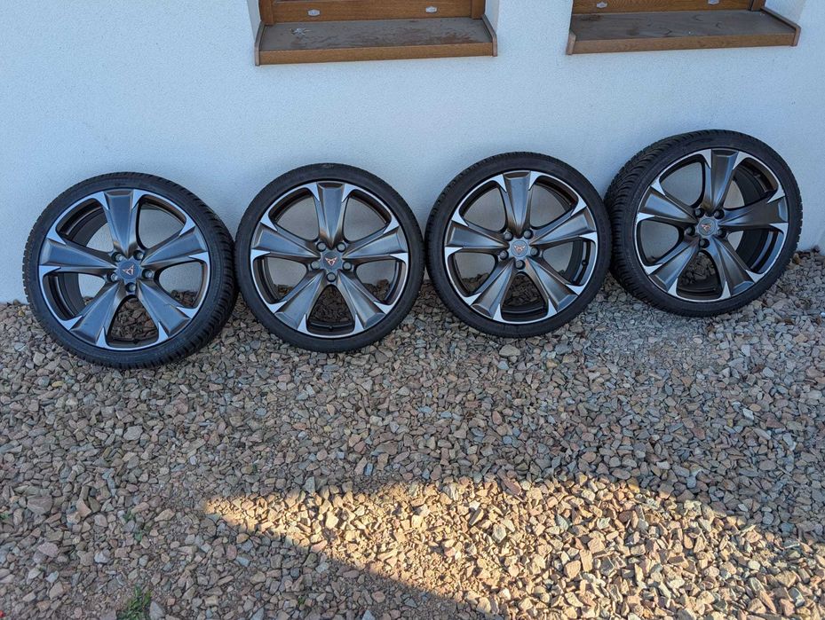 Koła Cupra 19" Leon Golf 5FA601025F 235/35ZR19 Wielosezonowe DOT25 DOT23 Formentor
