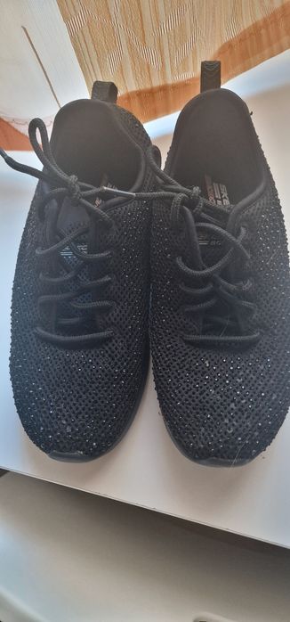 Tenis originais Skechers 36