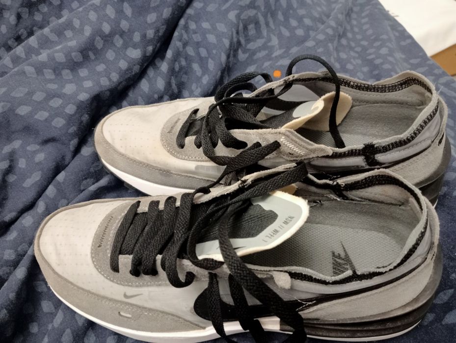 Tênis Nike como novos