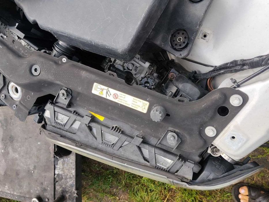 Фара права ліва BMW E46 рестайл ксенон БМВ Е46