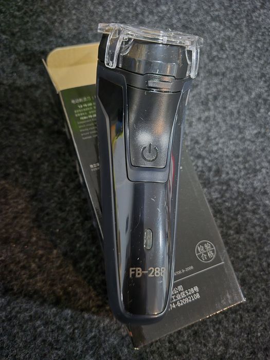 Máquina de barbear elétrica