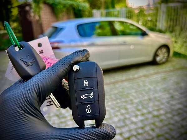 Dorabianie Kluczy Naprawa Zamków Samochodowych