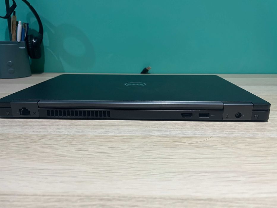 Dell Latitude 5580 – i5, 8GB RAM, SSD 256GB