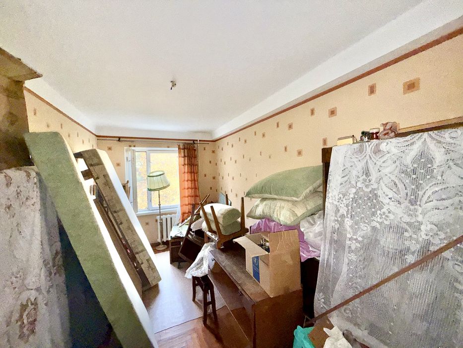 Продаж 4 кімнатної кв вул. Парамонова