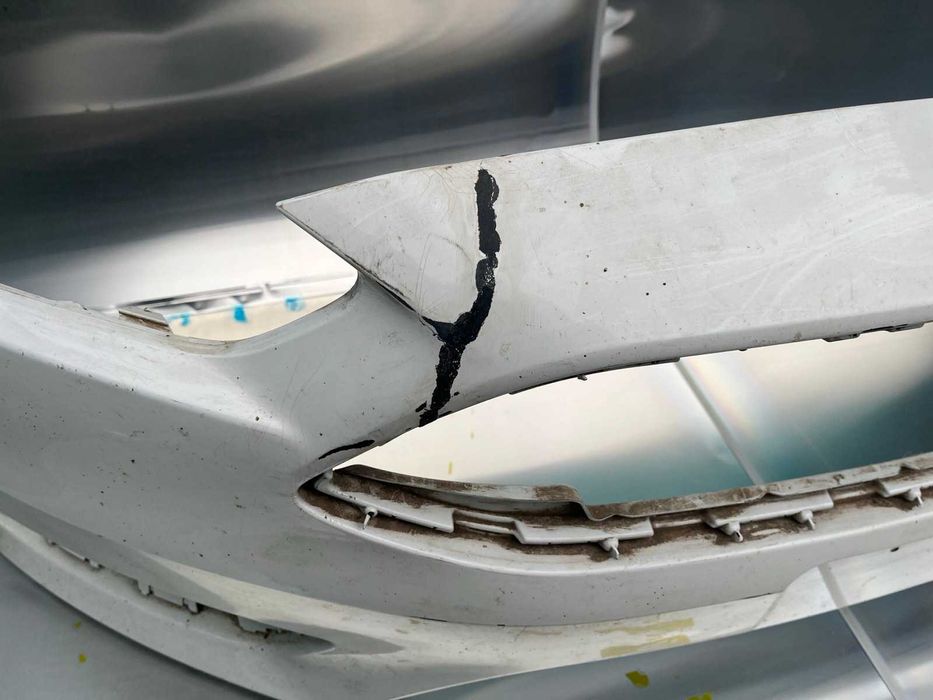 продам бампер  Ford Focus 2015 рест.