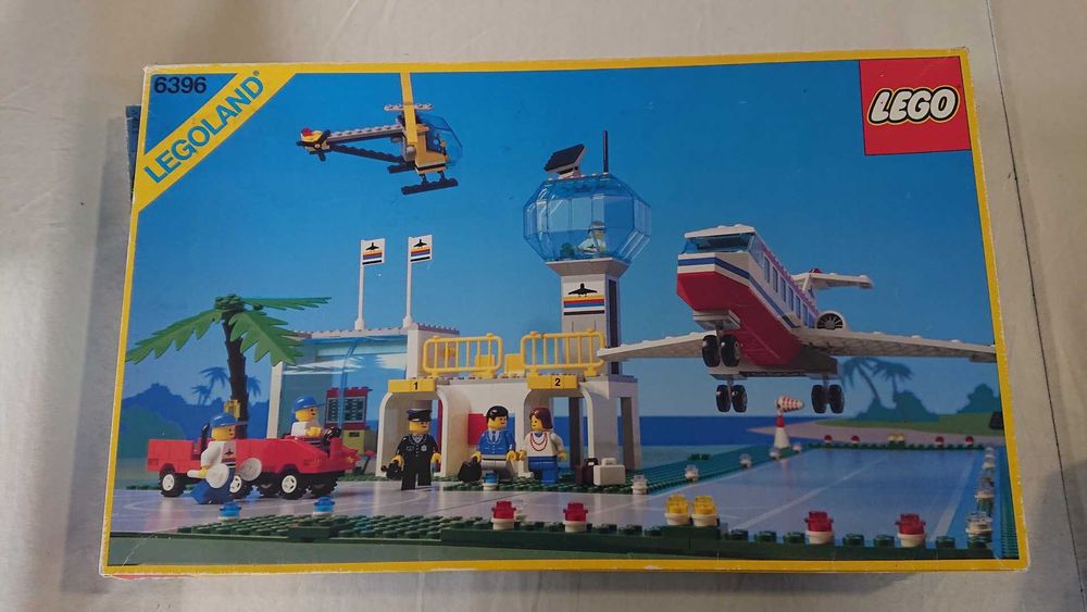 LEGO City Classic: 6396; 6392; 6368; 6376; moinho MOC; 6380; 6373