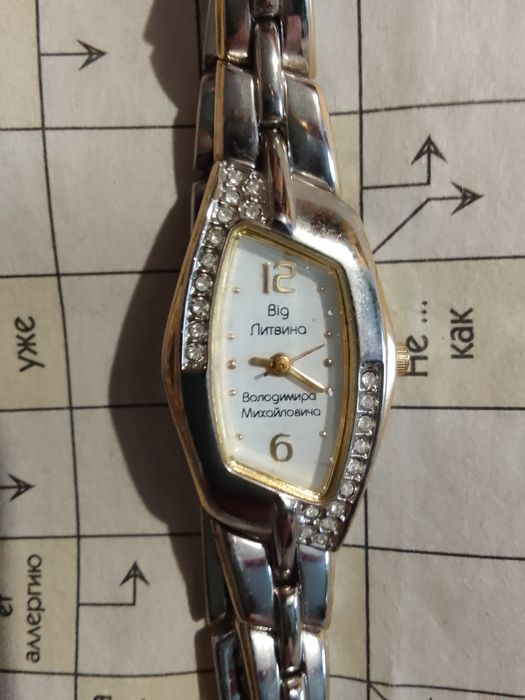 Жіночий годинник Omax від Литвина В.М..за 500грн.