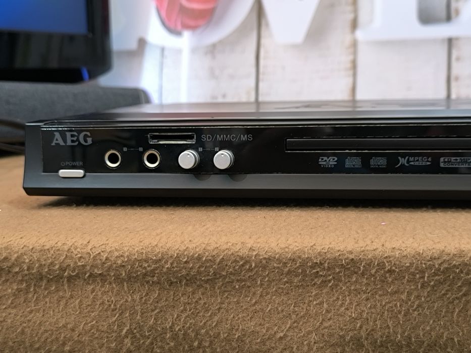 Leitor de DVD AEG