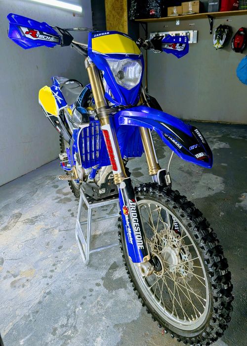Yamaha WR 250 MY15 Akrapovic, wtrysk, rozrusznik, 6 biegów.