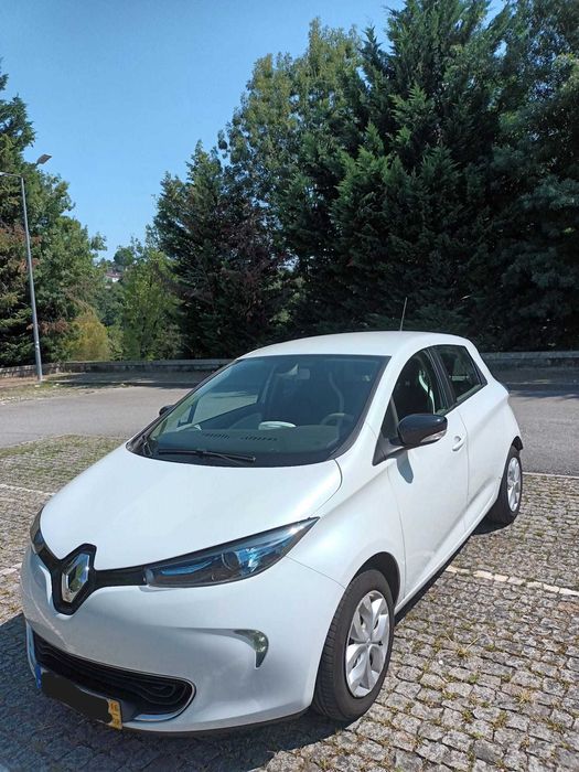 Renault ZOE R240, 22kW c/ bateria própria
