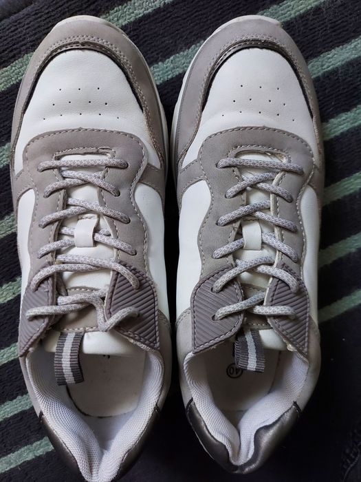Damskie sneakersy buty sportowe Deichmann r. 40