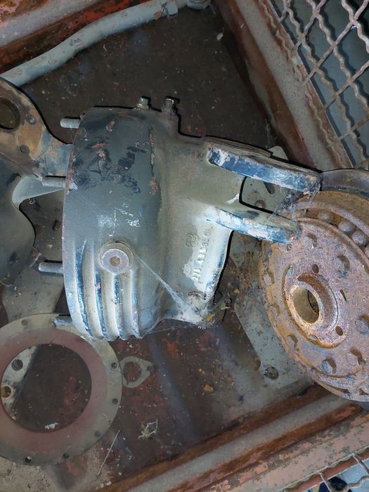 Sprzedam  zwrotnice same deutz