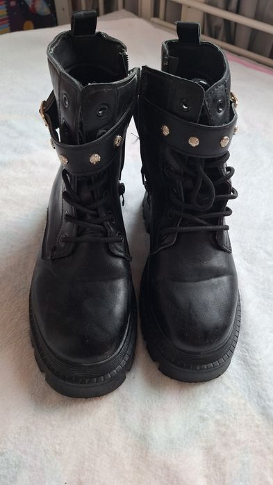 Nowe buty botki Sinsay