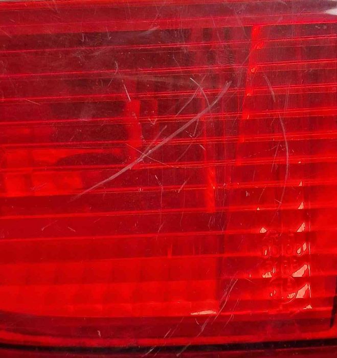 Farolim da Mala Direito - SEAT LEON