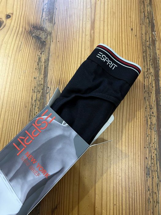 Esprit New York Mini K1680 majtki slipy męskie czarne rozmiar 6 L