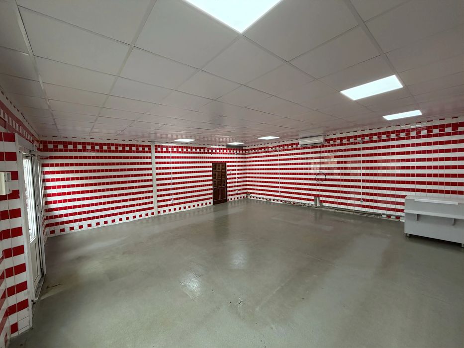 Оренда приміщення під магазин  Площа- 55 м²