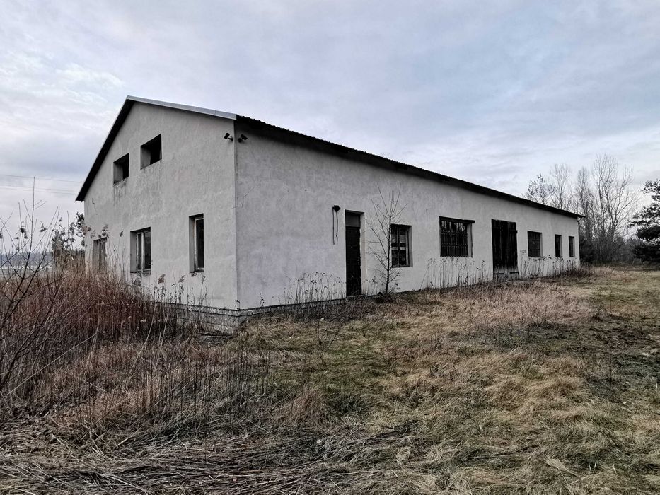 Budynek gospodarczy na dużej działce Otwock, Sobienie Biskupie