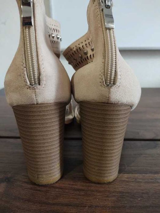 Buty sandały rozmiar 40 lato bez cena 18 zł