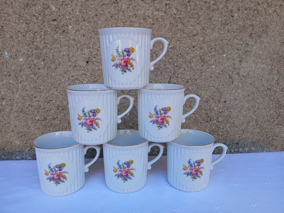Горнятка кружки Фіалки Іриси фарфор посуда Фиалки Ирисы Чехия