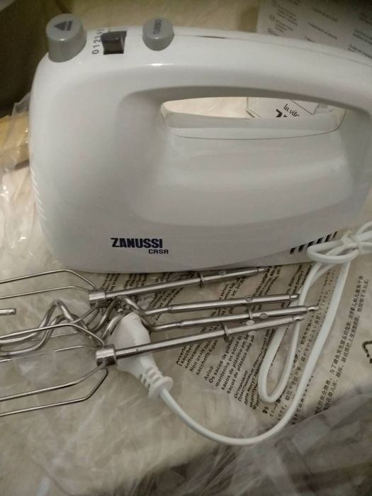 Міксер Zanussi ZHM 1250