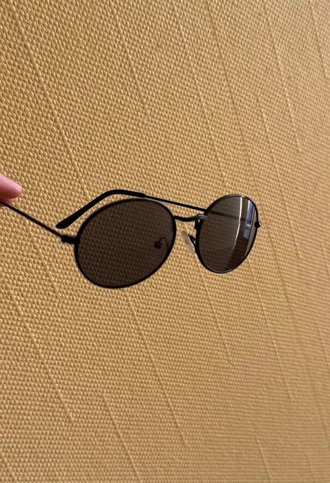 сонцезахисні окуляри