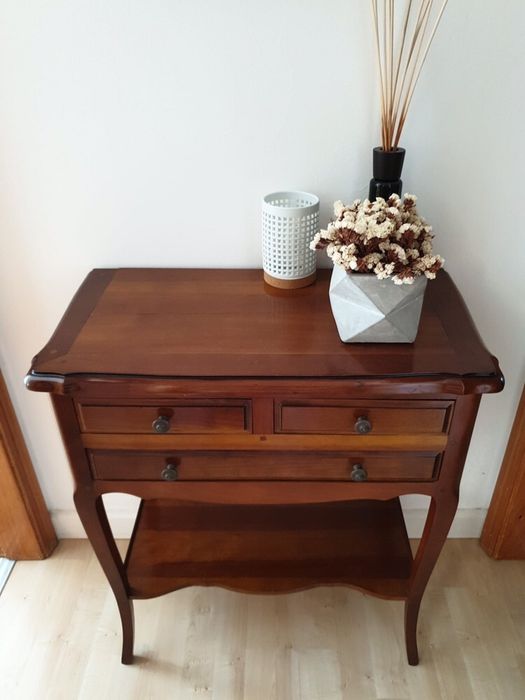 Consola em cerejeira