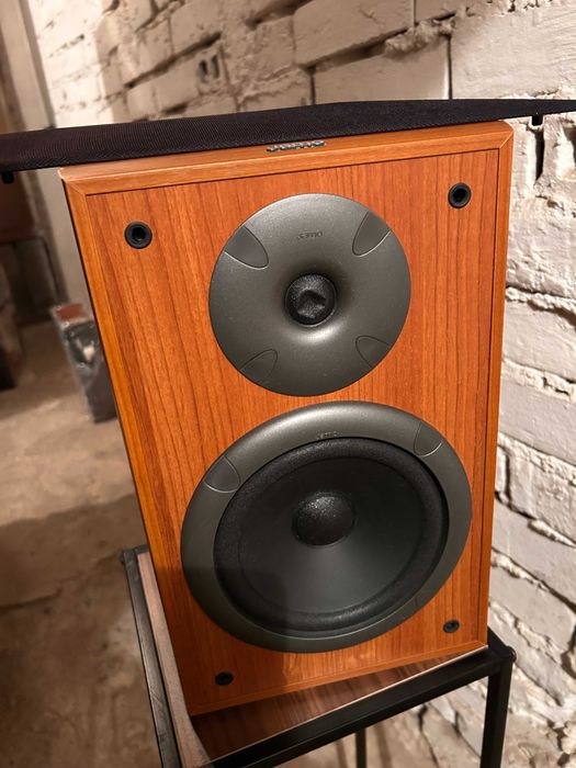 kolumny monitory Jamo E 610