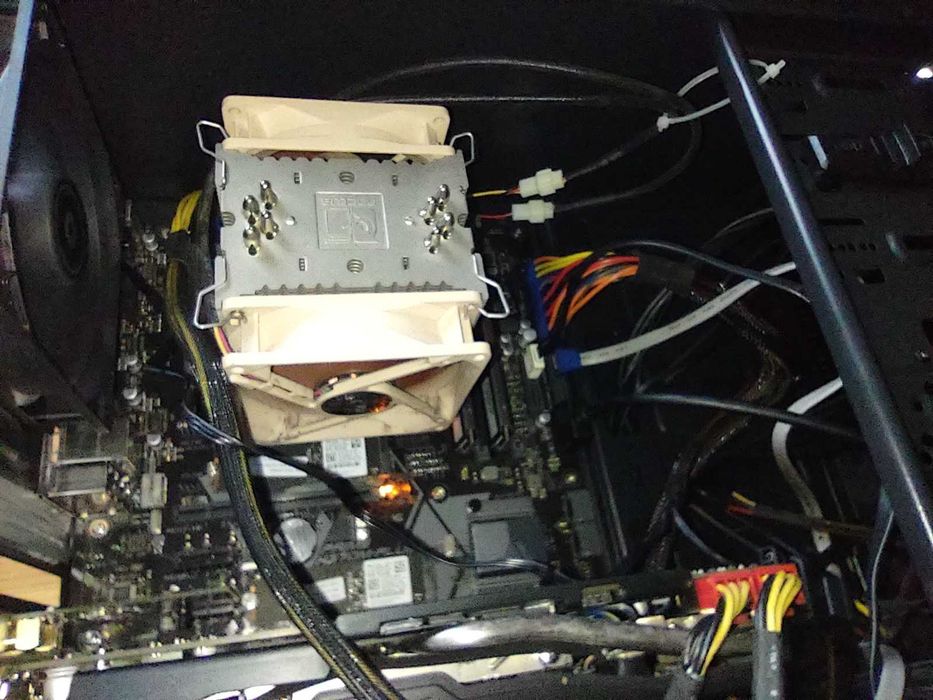 Komputer i5-8500, SSD Samsung PM981 256GB M.2 NVMe,Amd Radeon R9 200