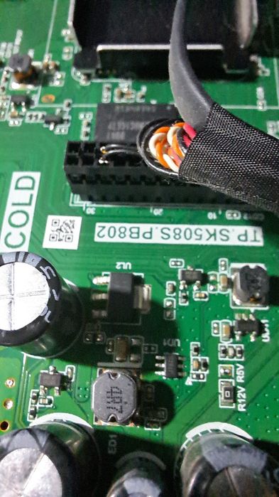 TV Silver 32" – para peças / reparação