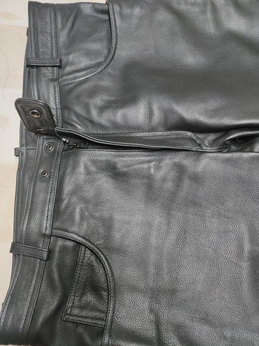 Vendo calças de pele motard