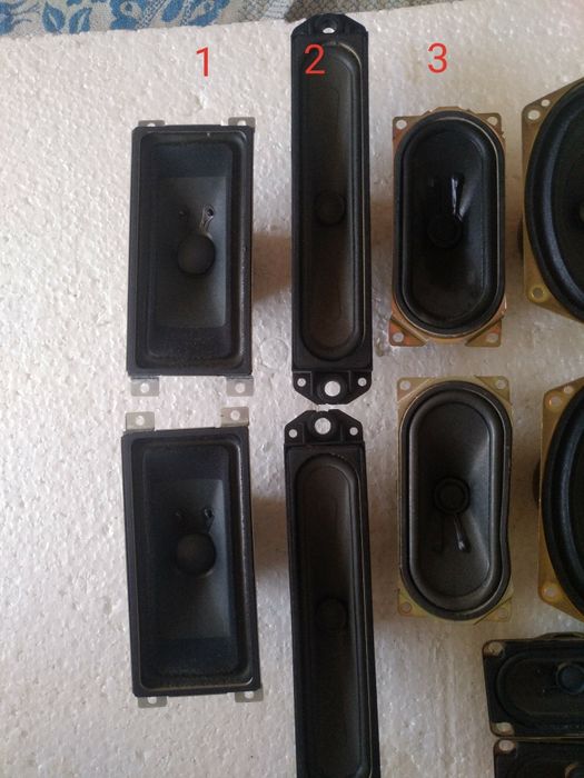 Динамики звуковые.