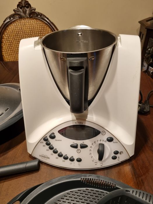 Bimby TM31 Vorwerk – Completa com Acessórios e Livro de Receitas (Excelente Estado)