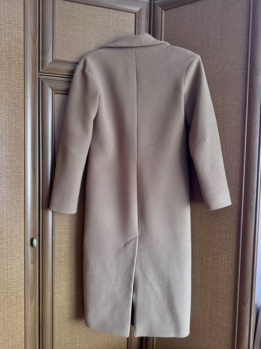 Продається жіноче  кашемірове пальто демісезон