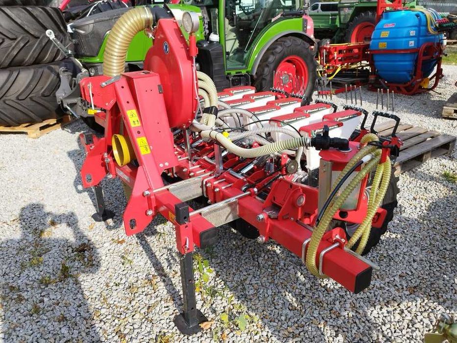 Siewnik do warzyw Kverneland Miniair Nova