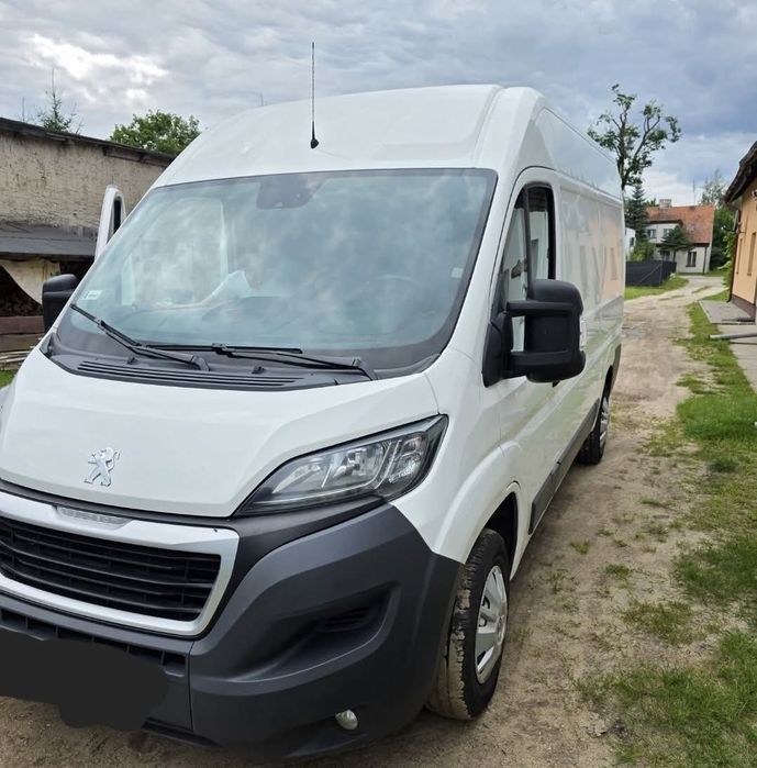 Wynajem busa Peugeot Boxer
