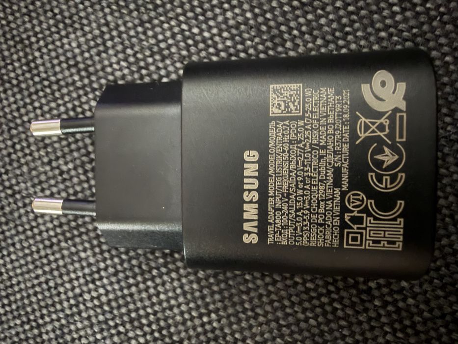 Samsung EP N5200 ladowarka bezprzewodowa 15W z wentylatorem