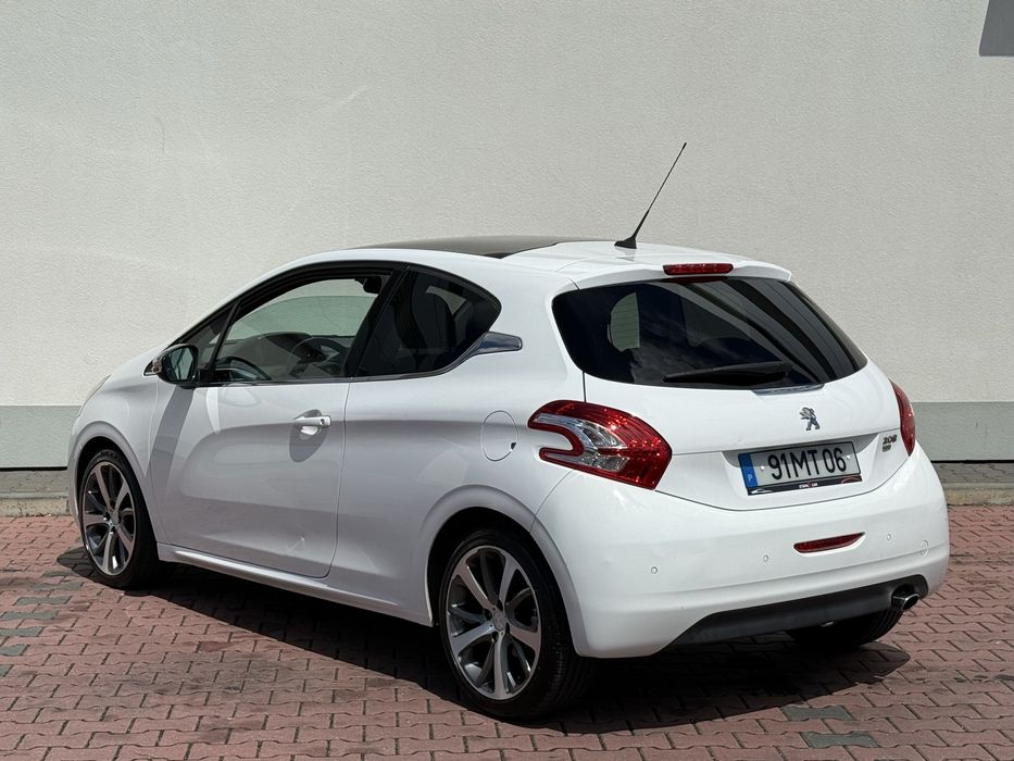 Peugeot 208 1.6 HDi 115cv Coupé Allure | Nacional | Full Extras | 2012 | Garantia 12 Meses Incluída | Possível Financiamento