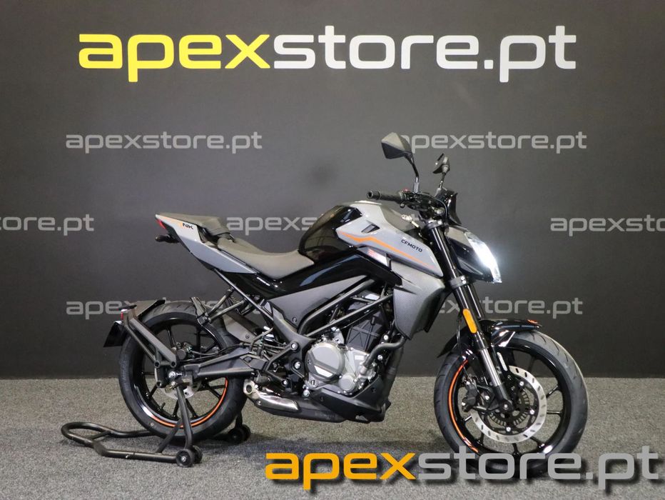 CF Moto 300NK
