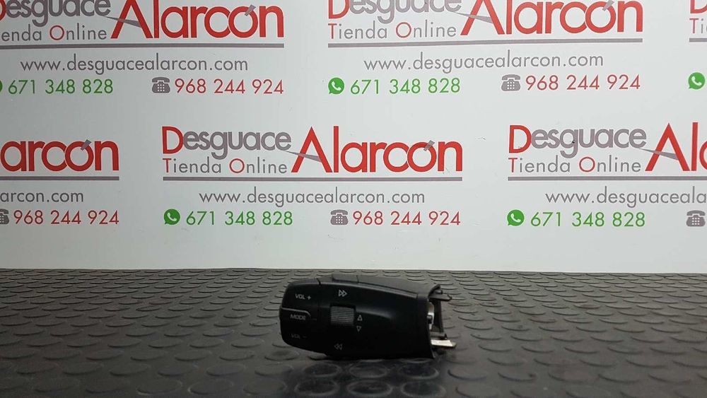 CONTROLE DO SISTEMA DE ÁUDIO / RÁDIO CD SEAT IBIZA SC (6J1) REFERENCE