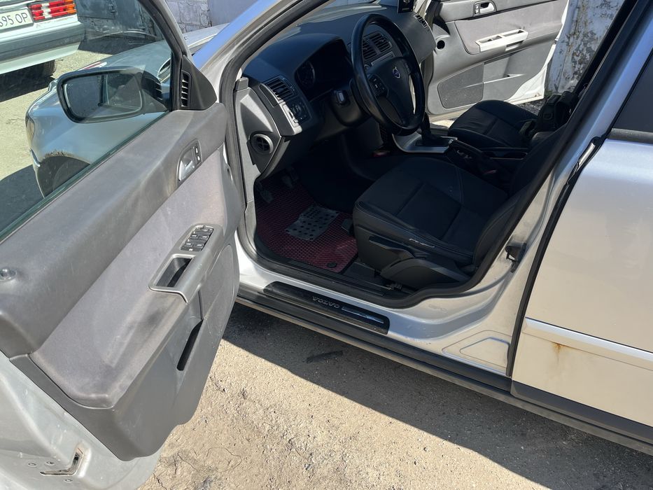 Volvo v50 2005 2.0d механіка